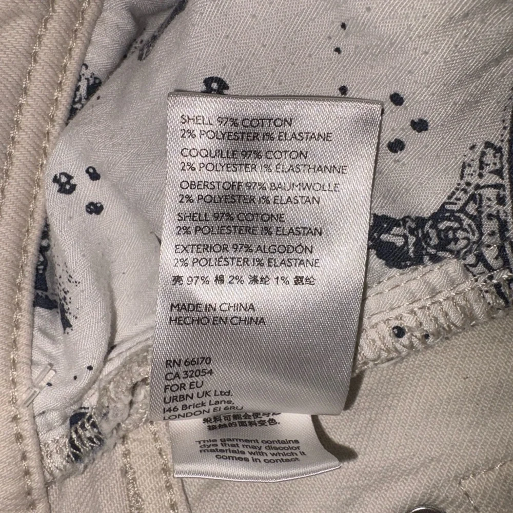 Anthropologie Pilcro & Letterpress Slim Boyfriend Striped Shorts size 27 - Picture 6 of 6